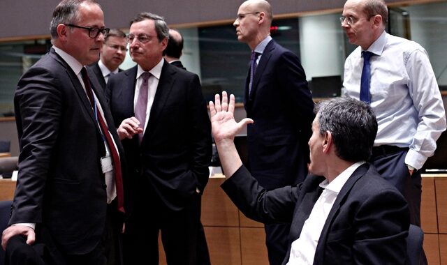 Eurogroup: ‘Θερμό επεισόδιο’ Τσακαλώτου – Ντράγκι για τους ηλεκτρονικούς πλειστηριασμούς