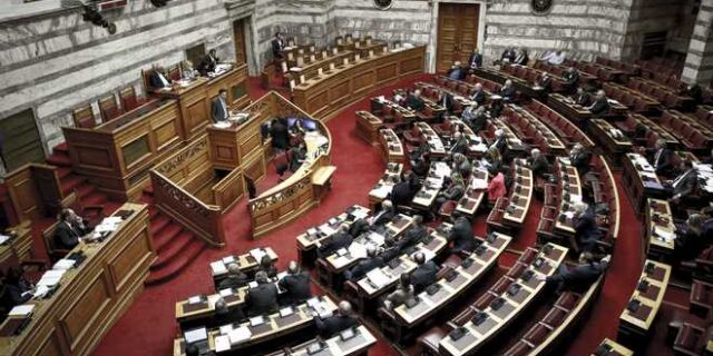 Έρευνα και για ξέπλυμα βρώμικου χρήματος για τους 10 της Novartis