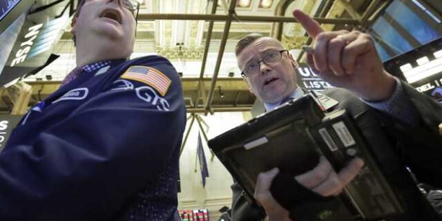 ‘Ανάσα’ στη Wall Street: Κλείσιμο με ισχυρά κέρδη μετά το ‘μίνι κραχ’