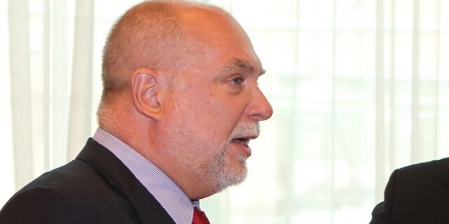 Βίζερ κατά Βαρουφάκη: Ανοησία ότι λειτουργούσα ως πράκτορας της Μέρκελ