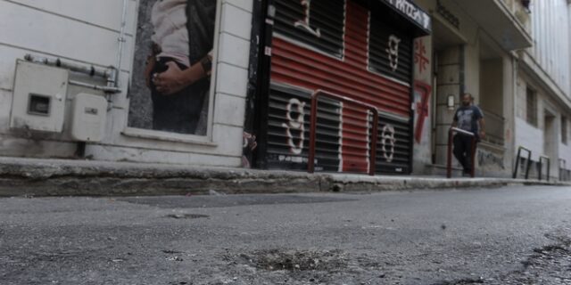 Ομάδα οπαδών επιτέθηκε με πέτρες σε σύνδεσμο του Ολυμπιακού στην Καλλιθέα