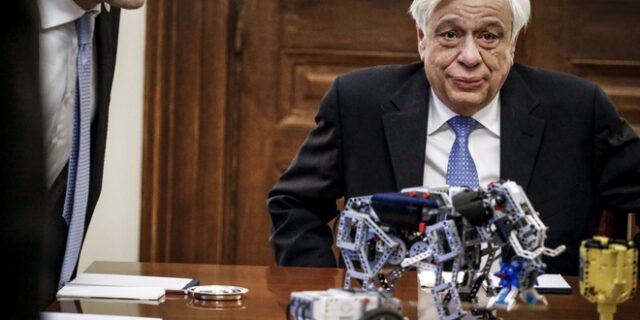 Παυλόπουλος: Στο ταλέντο της νέας γενιάς να χτίσουμε την Ελλάδα του 21ου αιώνα