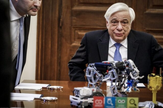 Παυλόπουλος: Στο ταλέντο της νέας γενιάς να χτίσουμε την Ελλάδα του 21ου αιώνα