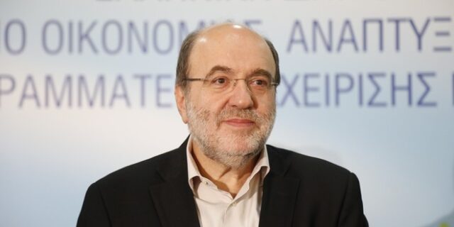 Αλεξιάδης: Η ΝΔ παίρνει γραμμή από ΜΜΕ και από οικονομικά συμφέροντα