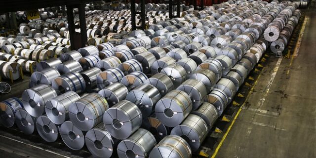 ΗΠΑ: Προσωρινή εξαίρεση ΕΕ από τους δασμούς σε χάλυβα και αλουμίνιο