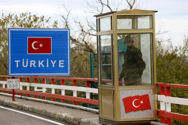Προφυλακίστηκαν οι Έλληνες στρατιωτικοί- Κατηγορούνται μόνο για παράνομη είσοδο στην Τουρκία