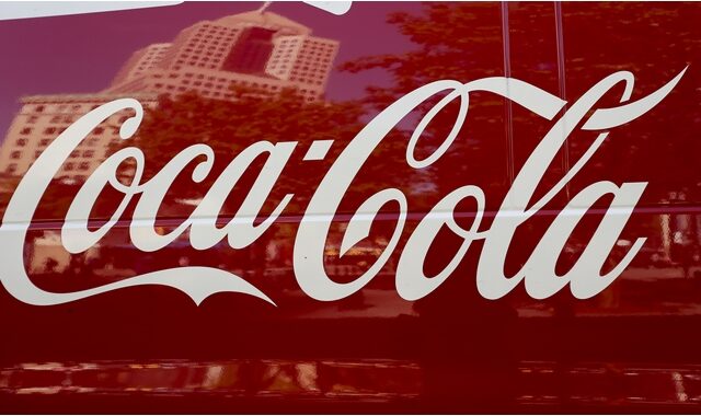 Η Coca – Cola λανσάρει για πρώτη φορά αλκοολούχο ποτό