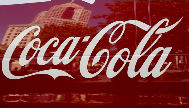 Στην Coca-Cola Τρία Έψιλον #ΜένουμεΣπίτι