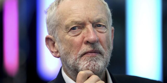 Επιστολή του Κόρμπιν στη βασίλισσα: “Ο Τζόνσον να λογοδοτήσει στο κοινοβούλιο”