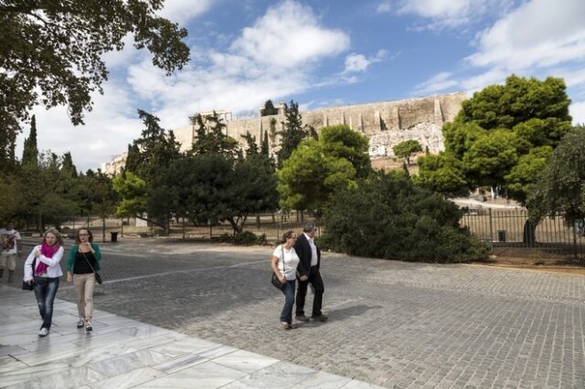 Τουρίστας: Ένας επισκέπτης ελληνικής καταγωγής