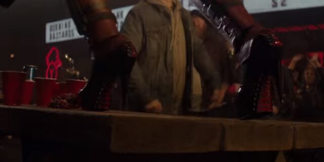 Ο Deadpool μάχεται σε ψηλοτάκουνα – Επικό νέο τρέιλερ