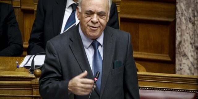 Μήνυμα Δραγασάκη στις τράπεζες για τα δάνεια σε ελβετικό φράγκο