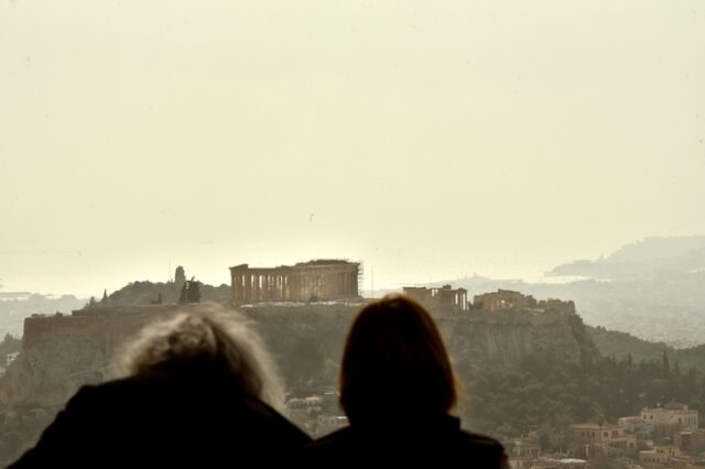Βροχές στα δυτικά στα βόρεια – σκόνη στα νότια