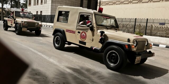 Αίγυπτος: 4 στρατιωτικοί και 10 τζιχαντιστές σκοτώθηκαν στο Σινά