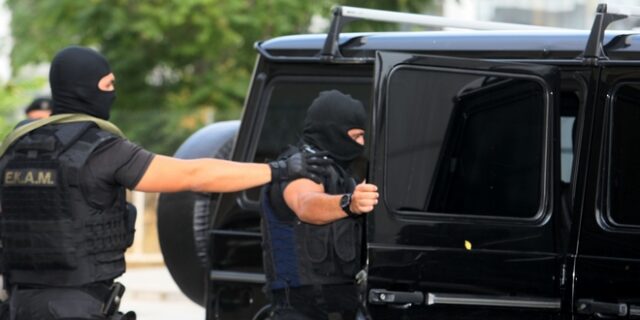 Μεγάλη επιχείρηση της Αντιτρομοκρατικής για εξάρθρωση ακροδεξιάς οργάνωσης