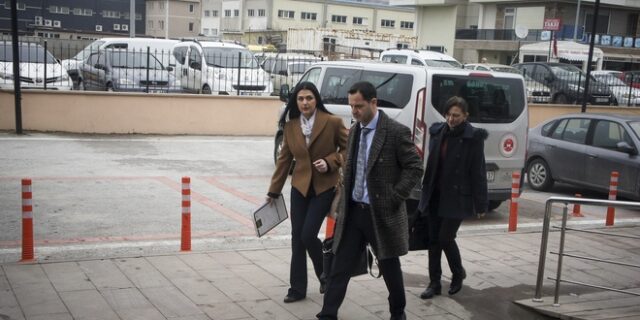Αγωνία σε δύο μέτωπα για τους κρατούμενους Έλληνες