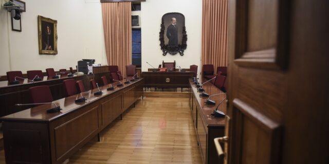 Βουλή: Χαμός παρά το ‘ναι’ σε κλήση Καμμένου για τη Σ. Αραβία