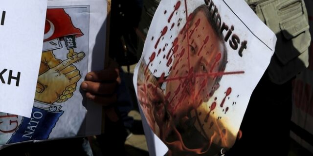 Δανία: Πέταξαν μολότοφ στην πρεσβεία της Τουρκίας