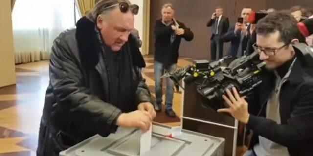 “Δαγκωτό” στον Πούτιν από το Ζεράρ Ντεπαρντιέ – Ψήφισε για πρώτη φορά ως Ρώσος πολίτης