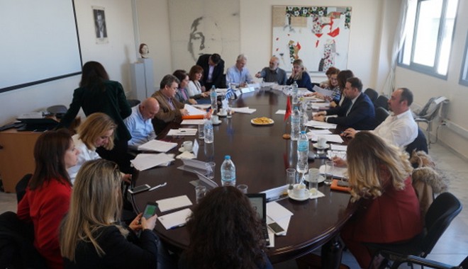 Ελλάδα – Αλβανία: Στο “τραπέζι” η μελέτη των σχολικών εγχειριδίων