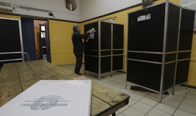 Ιταλία: Λιγότερες από 24 ώρες για τις εκλογές