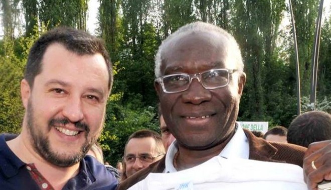Ιταλικά παράδοξα: Η Λέγκα εκλέγει μαύρο γερουσιαστή και είναι ο υπεύθυνος μεταναστευτικής πολιτικής της