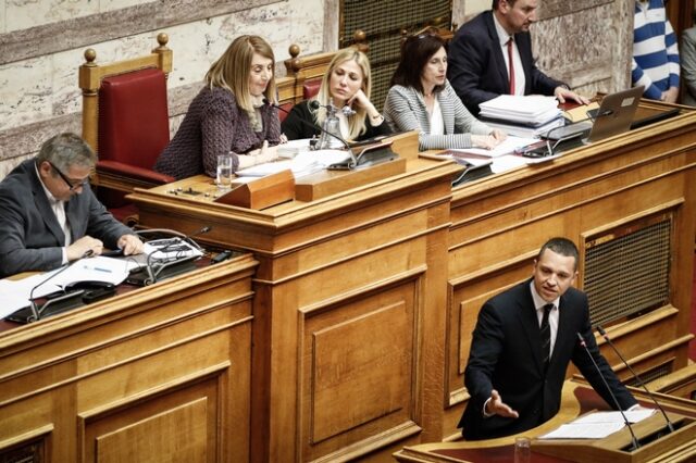 Βουλή: Ομόφωνη απόφαση για μομφή σε Μιχαλολιάκο, Κασιδιάρη, Ηλιόπουλο