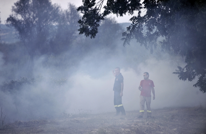 Κρήτη: Πυρκαγιά σε δύσβατη περιοχή της Κισσάμου Χανίων