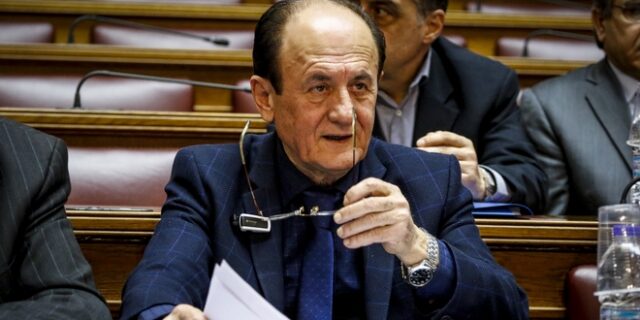 Βουλή: Επίθεση Θύμιου Λυμπερόπουλου σε Μητσοτάκη και Beat