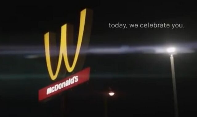 Ημέρα της γυναίκας: Τα McDonald’s έφεραν τα πάνω κάτω για εκείνες