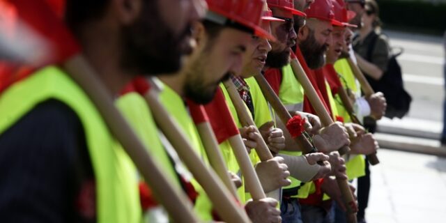 Οι οικοδόμοι στους δρόμους