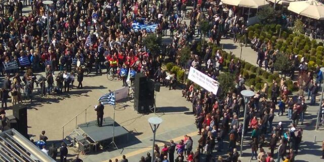 Ορεστιάδα: Πλήθος πολιτών ζήτησε την απελευθέρωση των δύο στρατιωτικών