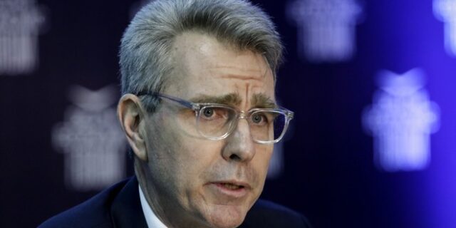 Πάιατ: Οι ΗΠΑ ‘μέσα στις κινήσεις’ για τους Έλληνες στρατιωτικούς