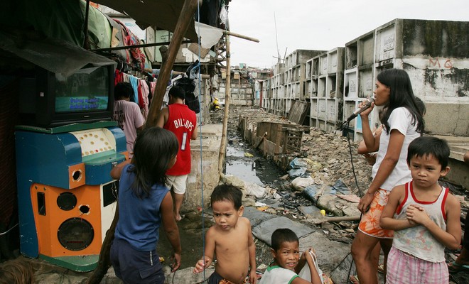 Φιλιππίνες: Οι αρχές σκέφτονται την απαγόρευση του καραόκε
