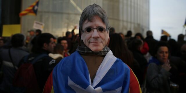 Ενώπιον της γερμανικής Δικαιοσύνης ο Πουτζντεμόν – Οργή και επεισόδια στην Καταλονία για τη σύλληψή του