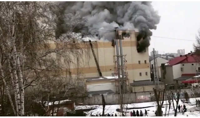Τραγωδία στη Ρωσία: Τουλάχιστον πέντε νεκροί από πυρκαγιά σε εμπορικό κέντρο