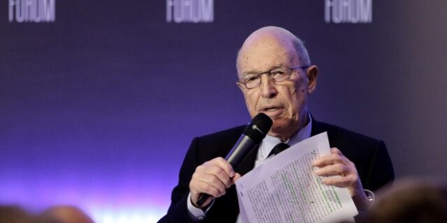 Συμφωνεί με Στουρνάρα ο Σημίτης για την πιστοληπτική γραμμή στήριξης