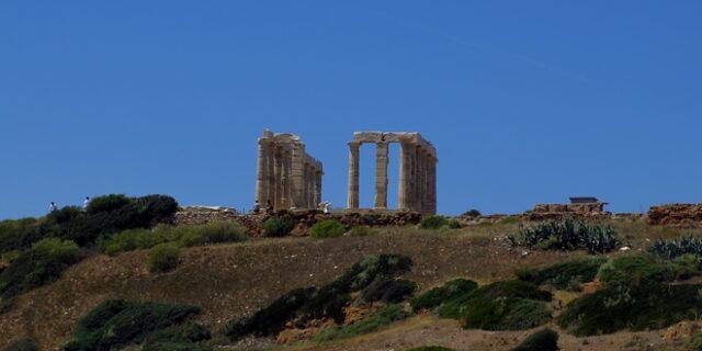 Μετά το “Όχι” στο BBC για γυρίσματα στο Σούνιο, το ΚΑΣ συνεδριάζει εκ νέου. Συμφωνείτε με την παραχώρηση μνημείων για μεγάλες παραγωγές;