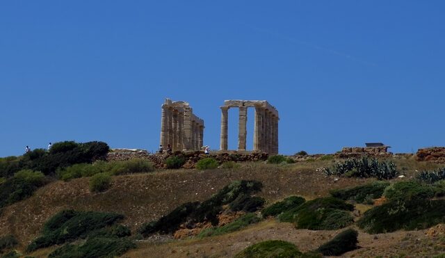 Μετά το “Όχι” στο BBC για γυρίσματα στο Σούνιο, το ΚΑΣ συνεδριάζει εκ νέου. Συμφωνείτε με την παραχώρηση μνημείων για μεγάλες παραγωγές;