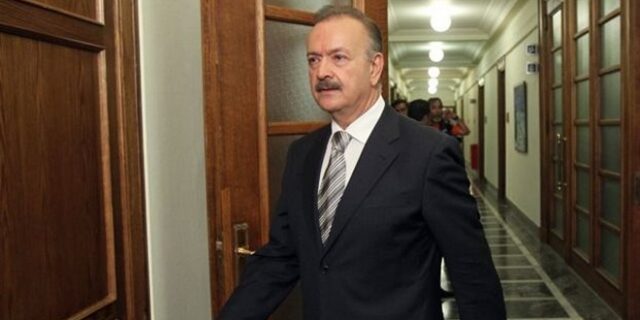 Σταμάτης για Novartis: Από τη Βουλή έφυγε όλη η αντιπολίτευση και πρώτο το ΚΚΕ, όχι μόνο η ΝΔ