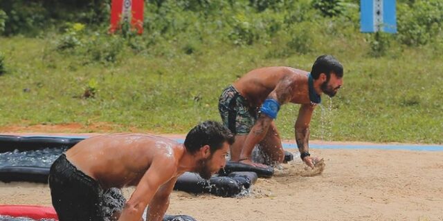 Φιάσκο στο Survivor: Άλλαξαν παραλία στους Μαχητές γιατί ‘έκλεβαν’ φαγητό