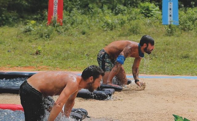 Φιάσκο στο Survivor: Άλλαξαν παραλία στους Μαχητές γιατί ‘έκλεβαν’ φαγητό