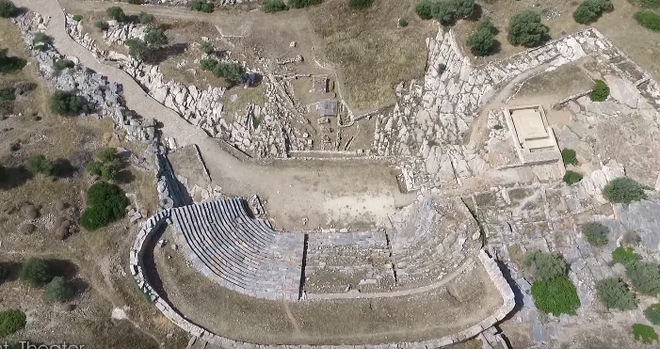 Βίντεο Drone: Μαγικές εικόνες από το Θορικό, το αρχαιότερο θέατρο του κόσμου