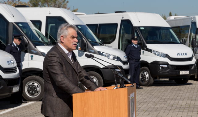 Ικανοποίηση Τόσκα από την παραλαβή των νέων οχημάτων της ΕΛ.ΑΣ.