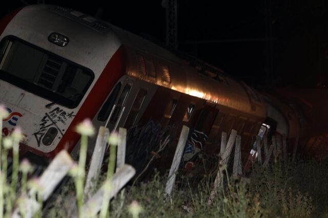 Εκτροχιάστηκε τρένο στην Κατερίνη