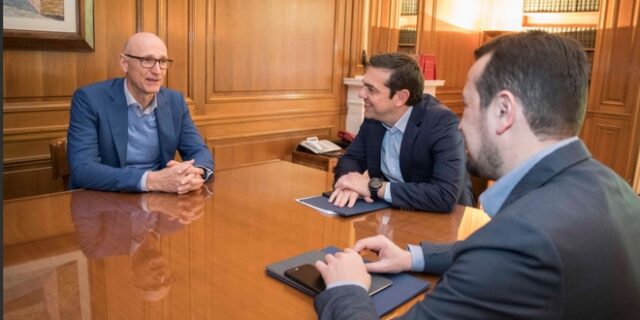 Τσίπρας με Deutsche Telekom: Ψήφος εμπιστοσύνης για επενδύσεις 2 δισ