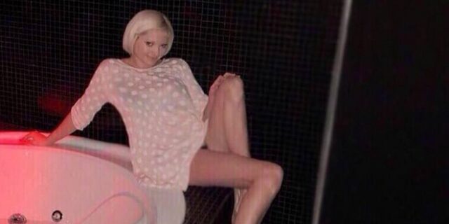 Η Τζούλια Αλεξανδράτου άλλαξε το επίθετό της