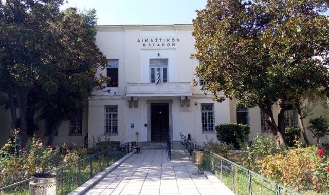 Βόλος: Μητέρα ζητά να της πάρουν τα παιδιά λόγω φτώχειας