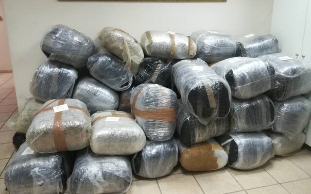 Θεσπρωτία: Τον έπιασαν να μεταφέρει 424 κιλά χασίς με ταχύπλοο