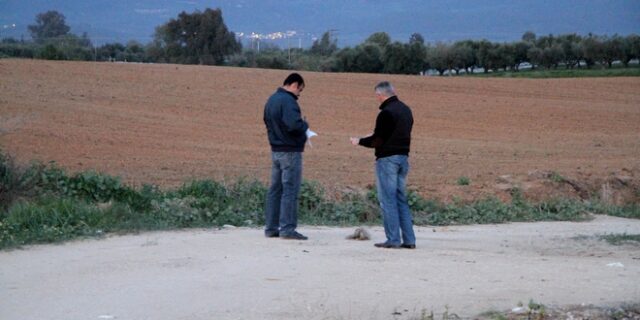 Αχαΐα: Ξυλοκοπούσαν εργάτες σε χωράφια και τους έπαιρναν ημερήσιο ‘χαράτσι’